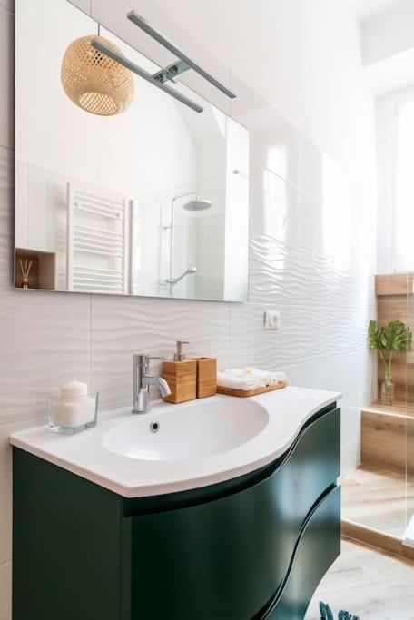 New Jungle & Charming Flat - Zona De Angeli Apartment Милано Екстериор снимка