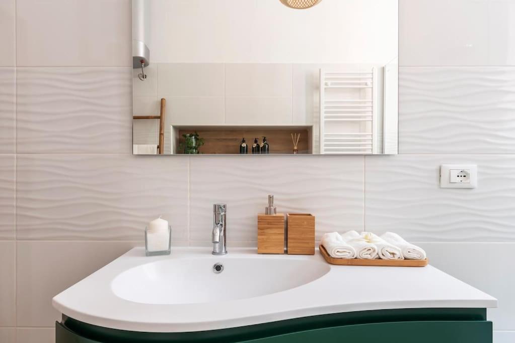 New Jungle & Charming Flat - Zona De Angeli Apartment Милано Екстериор снимка